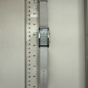 Excellent Condition Women’s White Rectangular Watch